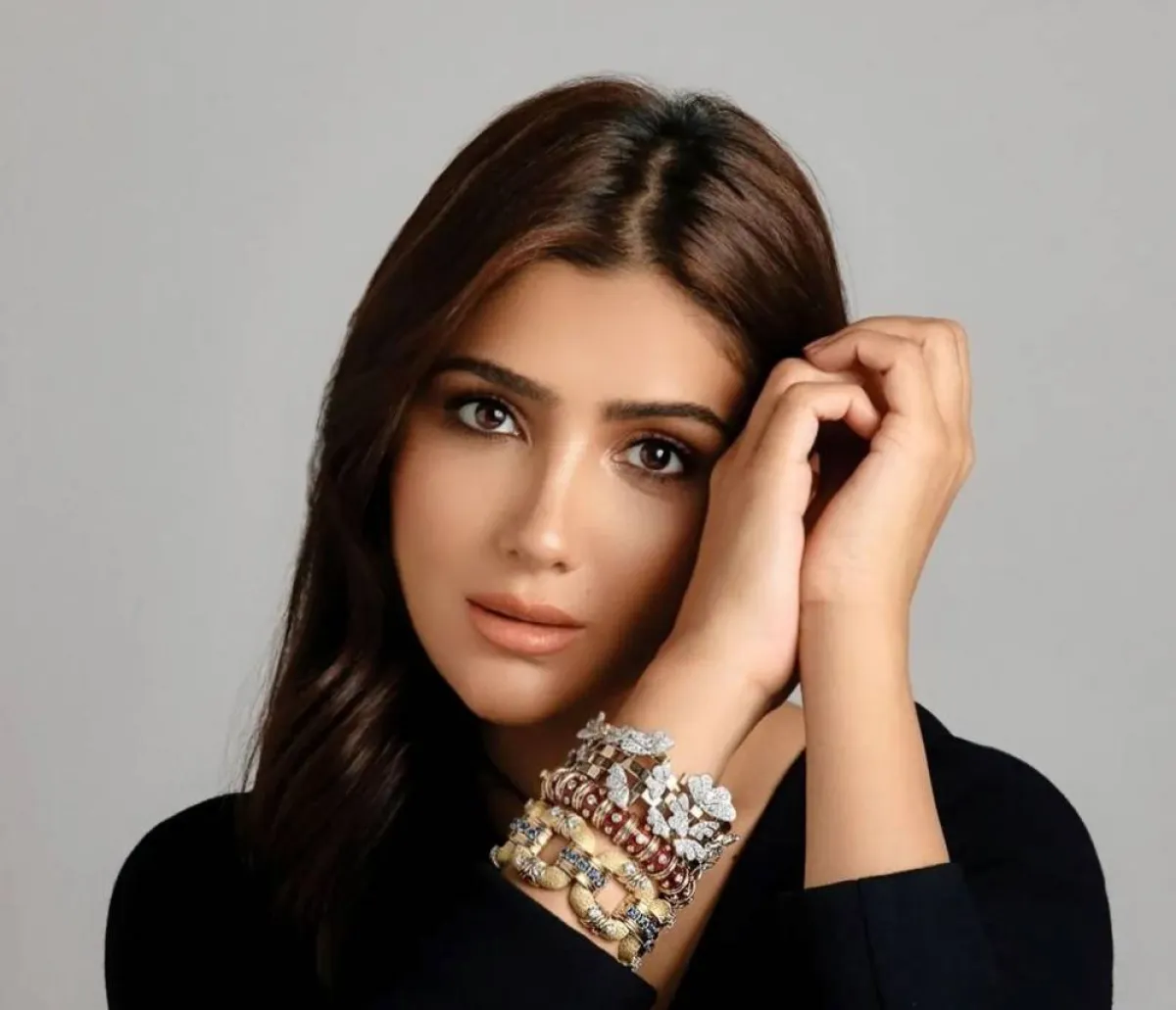 مي عمر - الصورة من صفحتها الرسمية على الفيس بوك