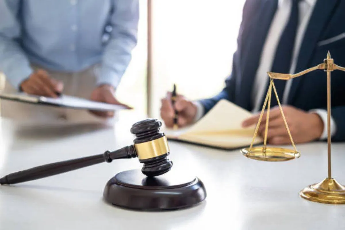 الشيخ الخضير يوضح حكم توزيع الأملاك على الورثة عن طريق الهبة