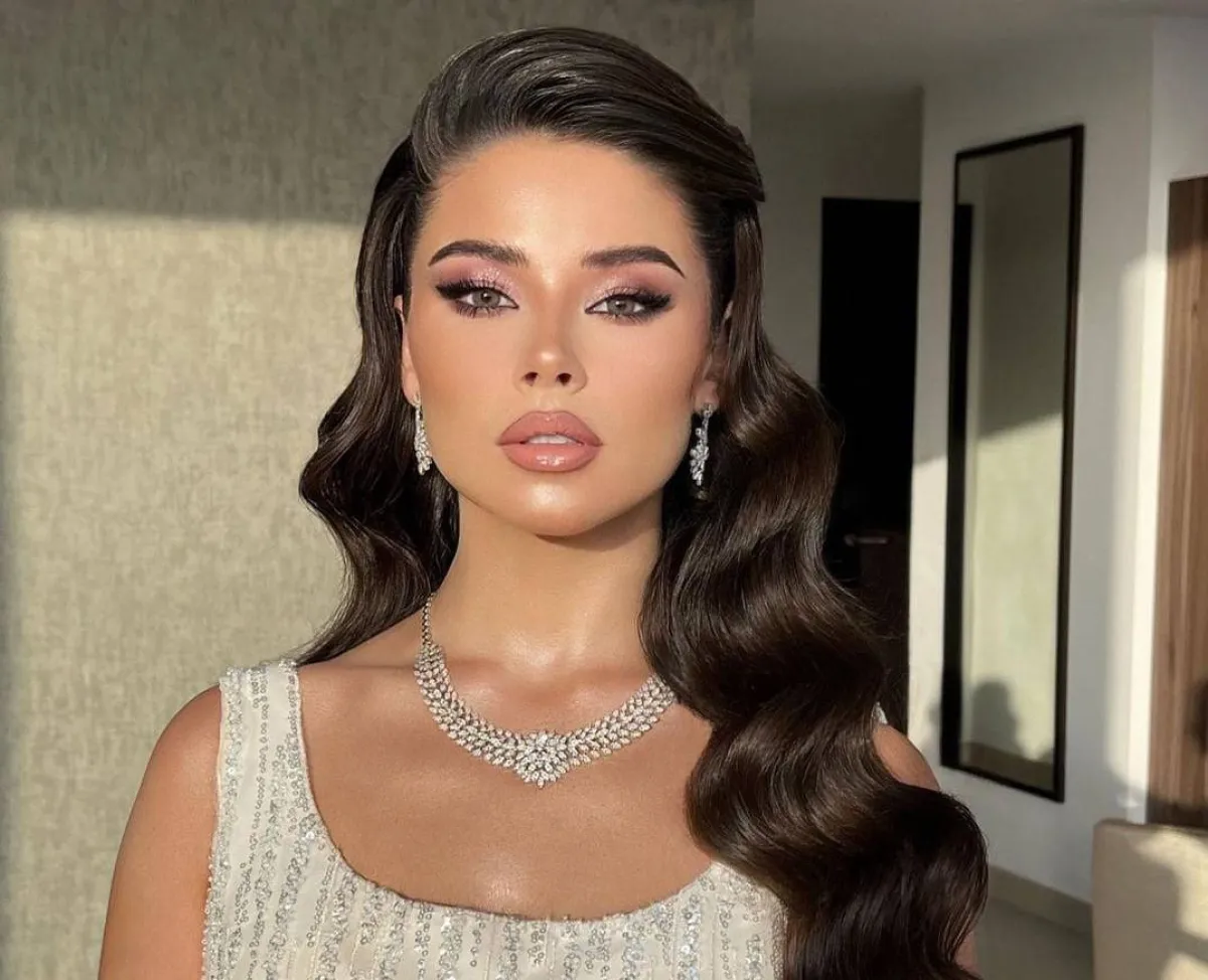 صور تسريحات ريترو للعروس 2023