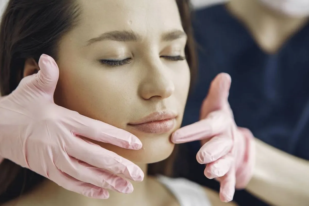 علاج تشقق الشفاه الدائم