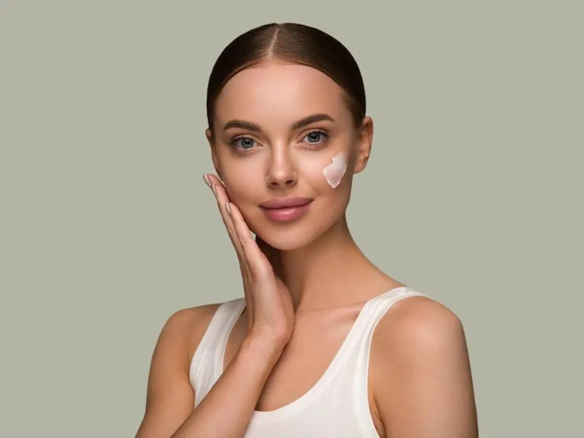 أفضل مرطب مضاد لجفاف البشرة