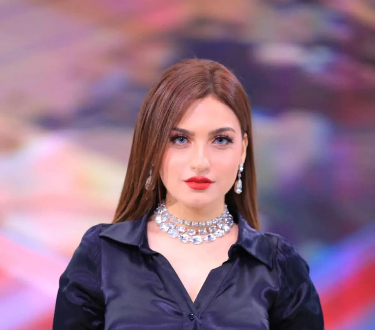 ياسمين عز - الصورة من صفحتها الرسمية على الفيس بوك