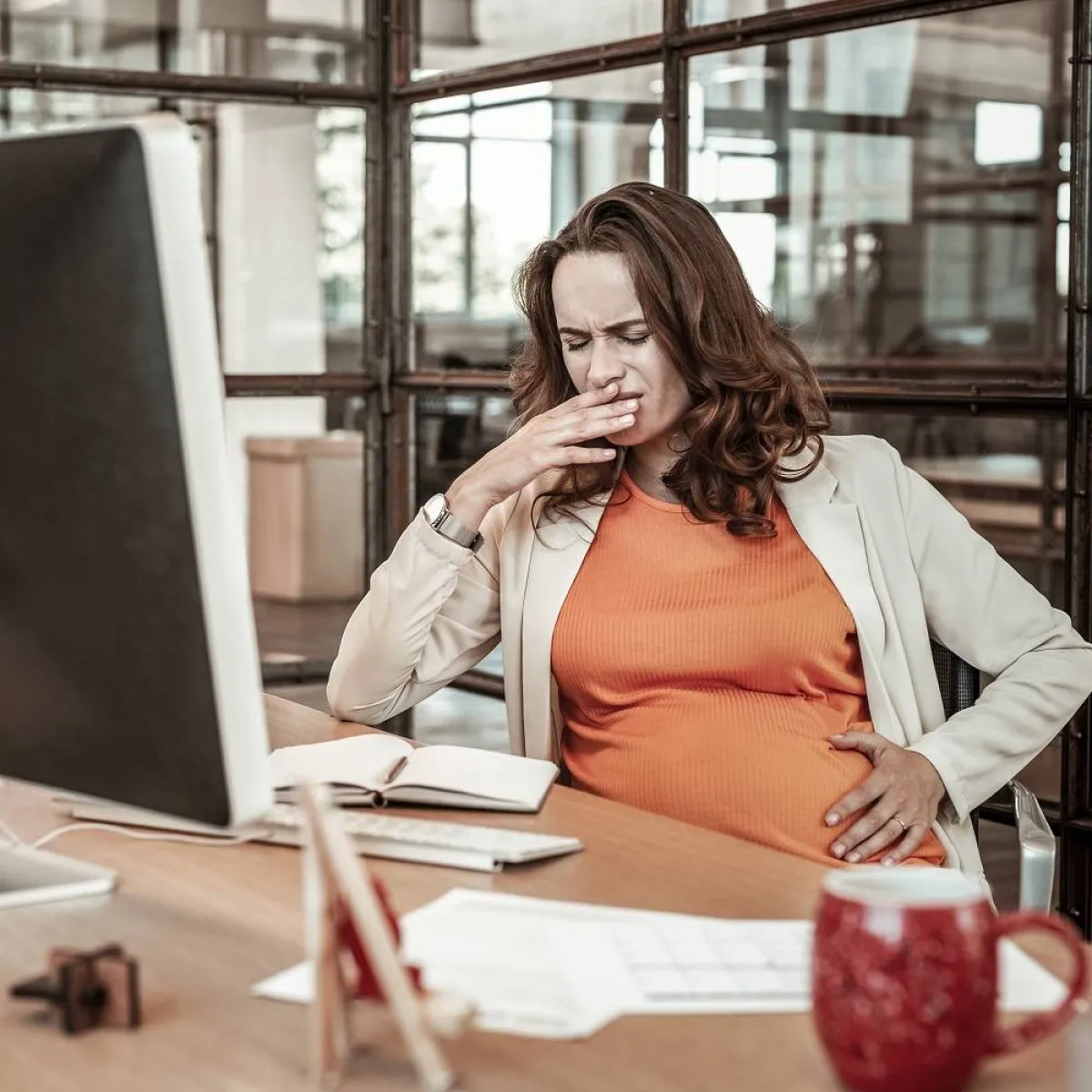 صورة تعبيرية عن آلام الحمل