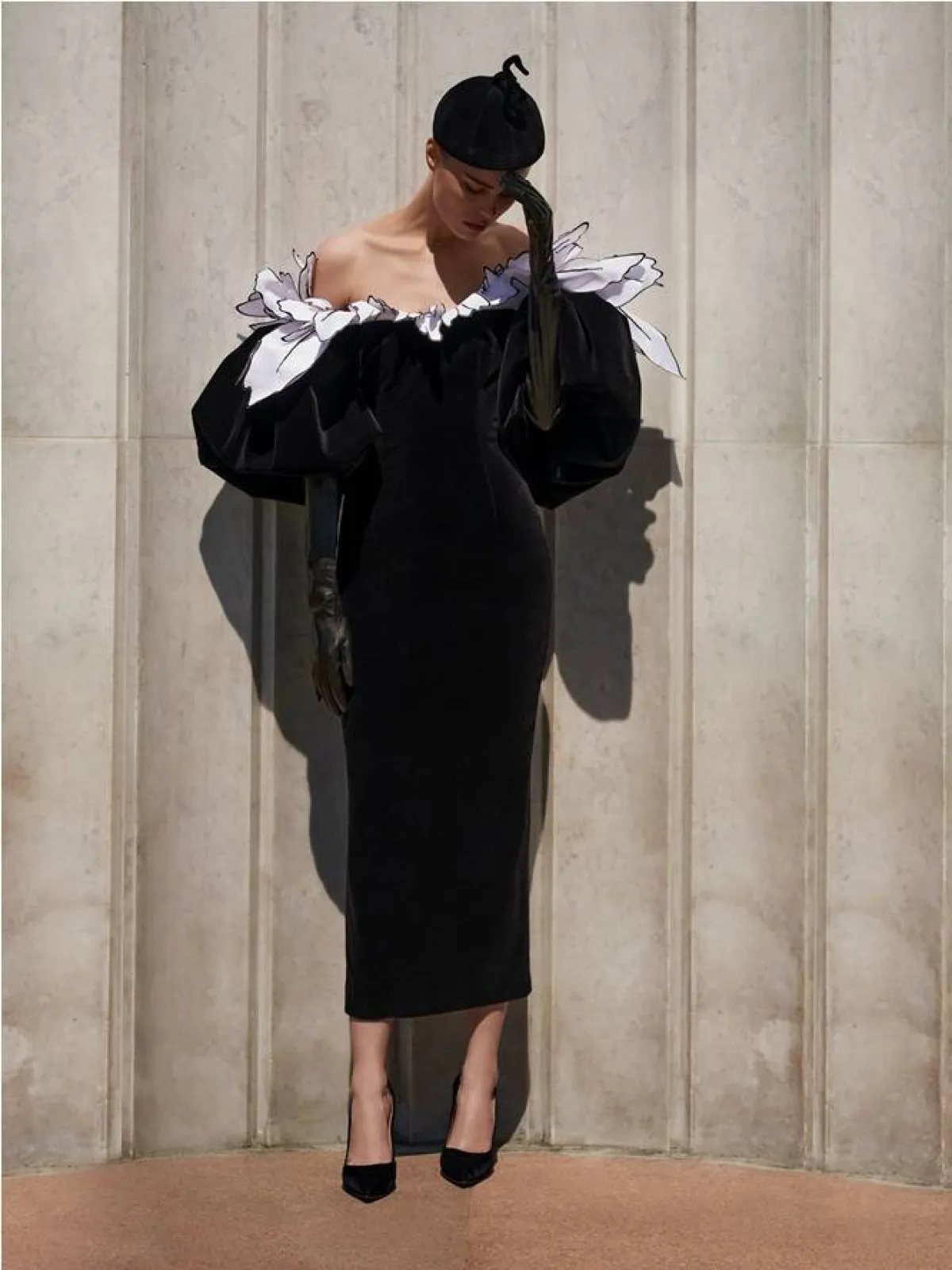 كيف ظهر المخمل في عروض خريف وشتاء 2022-2023 من يانينا Yanina