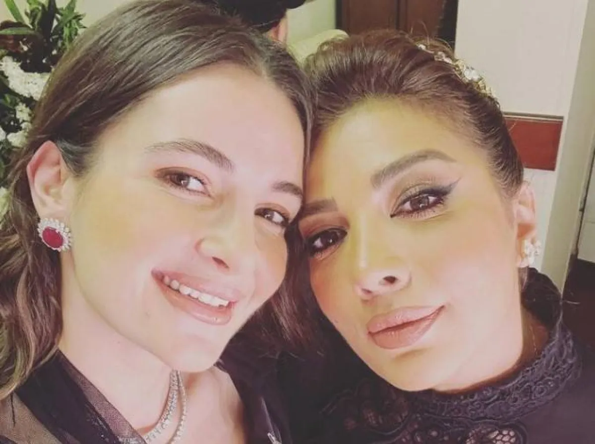 شام الذهبي ووالدتها أصالة - الصورة من حساب شام على انستغرام