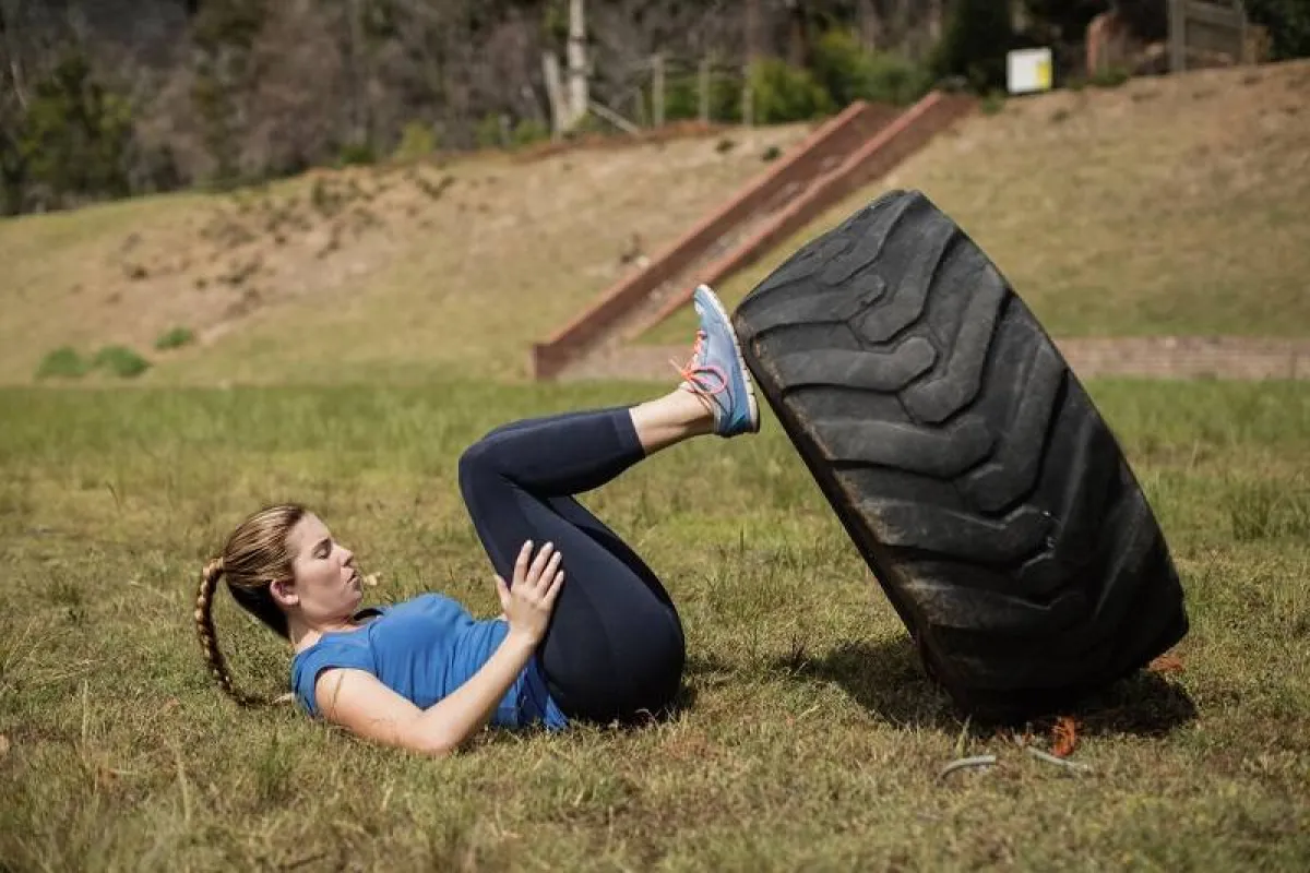 يرتبط مصطلح بوت كامب بـ 'معسكر التدريب' بشكل شائع بالجيش (المصدر: freepik)