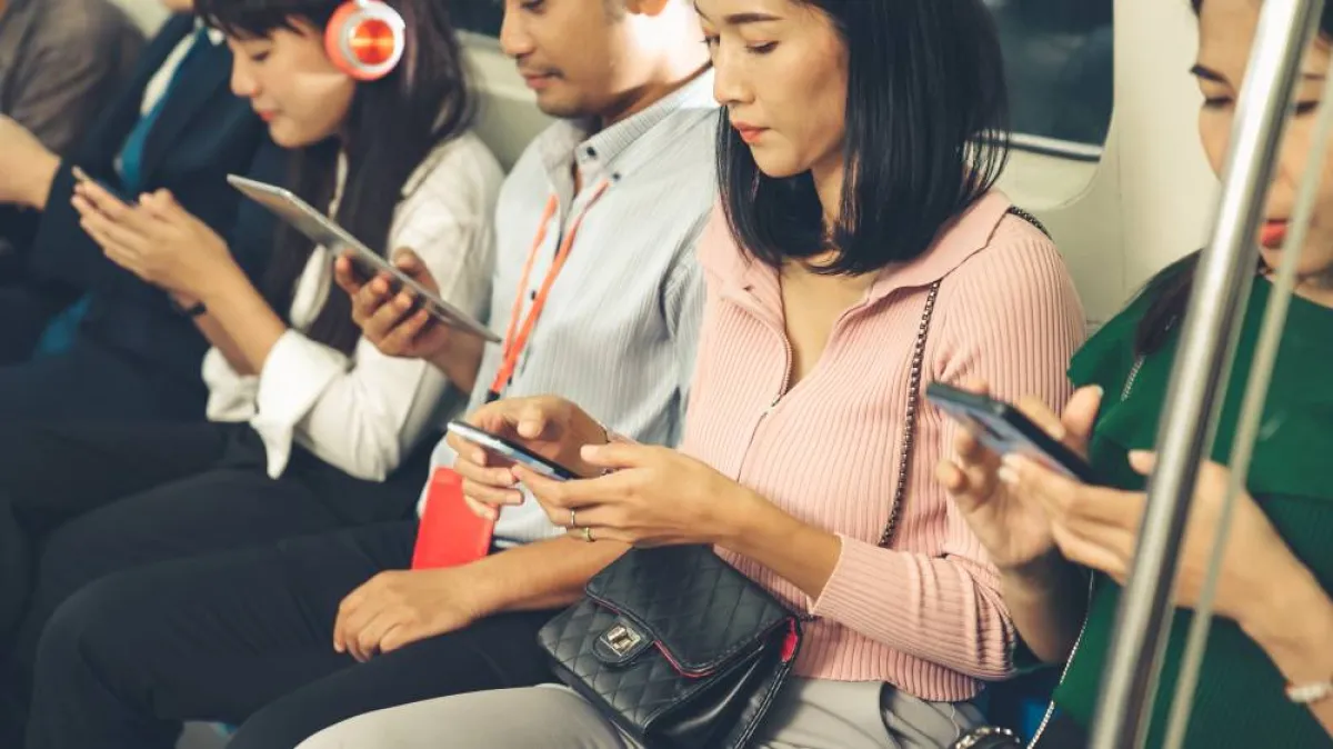 التواجد في المواصلات العامة في اليابان