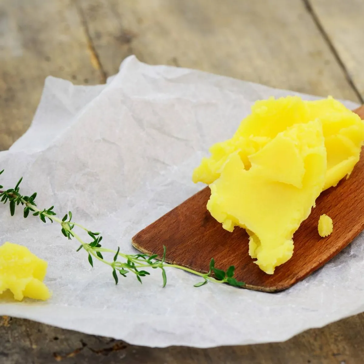 صورة لطبق من الزبد الشهي