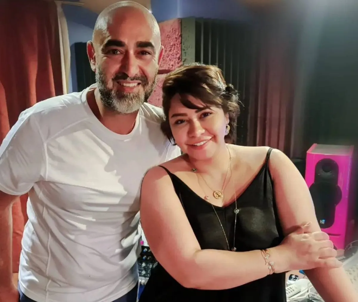 شيرين عبد الوهاب برفقة ميمي فؤاد - صورة من حسابها الرسمي على انستغرام