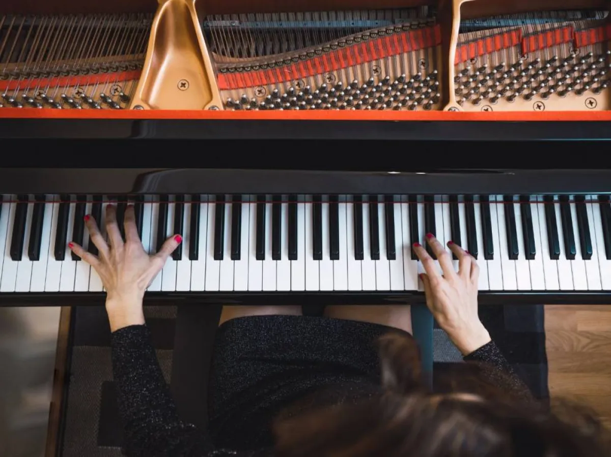 اليوم العالمي لعازف البيانو