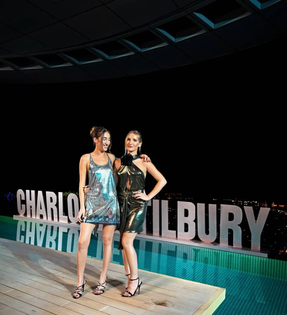 بيلا وصوفيا تلبوري