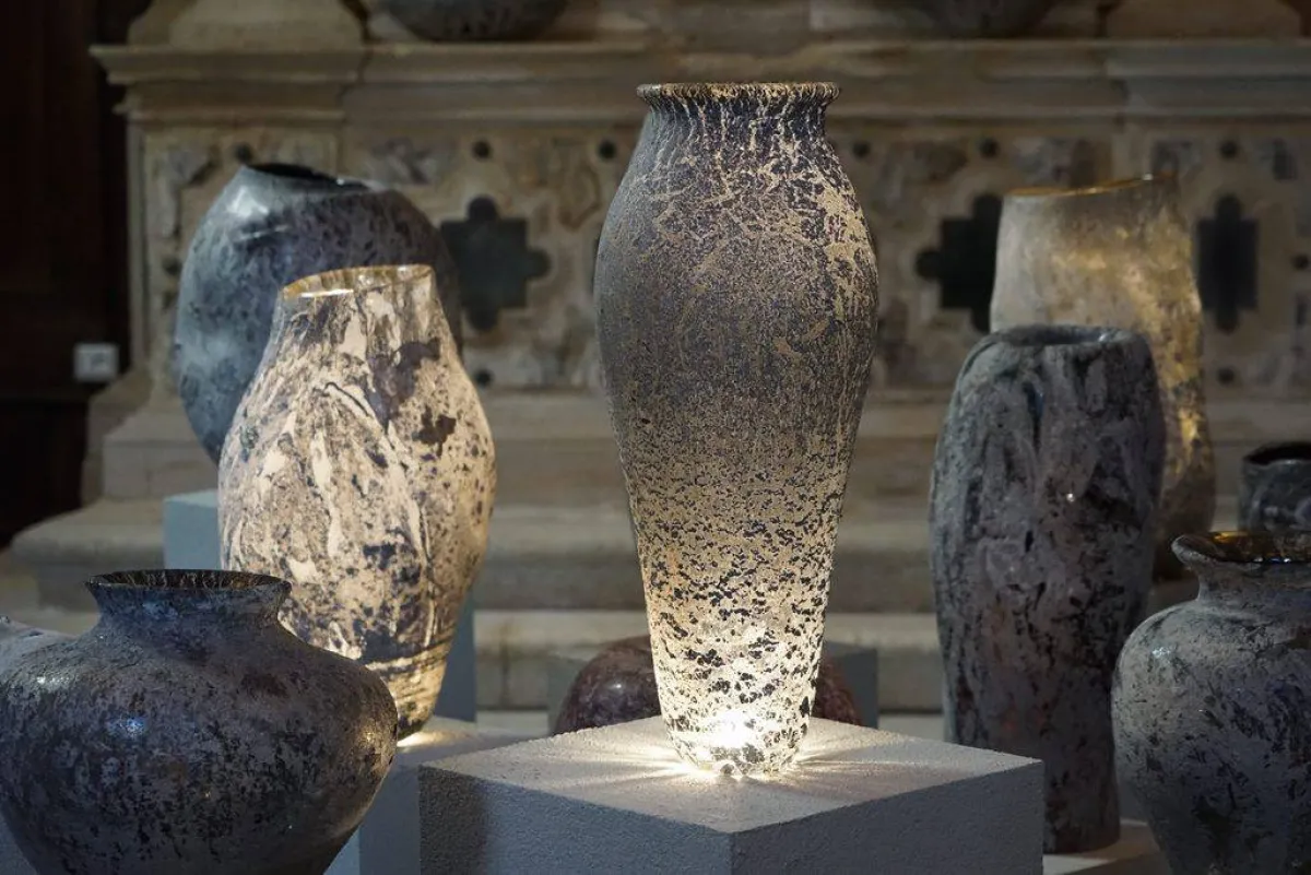 مجموعة «الجرار» للمصمّمتين تيسا وتار ساخي