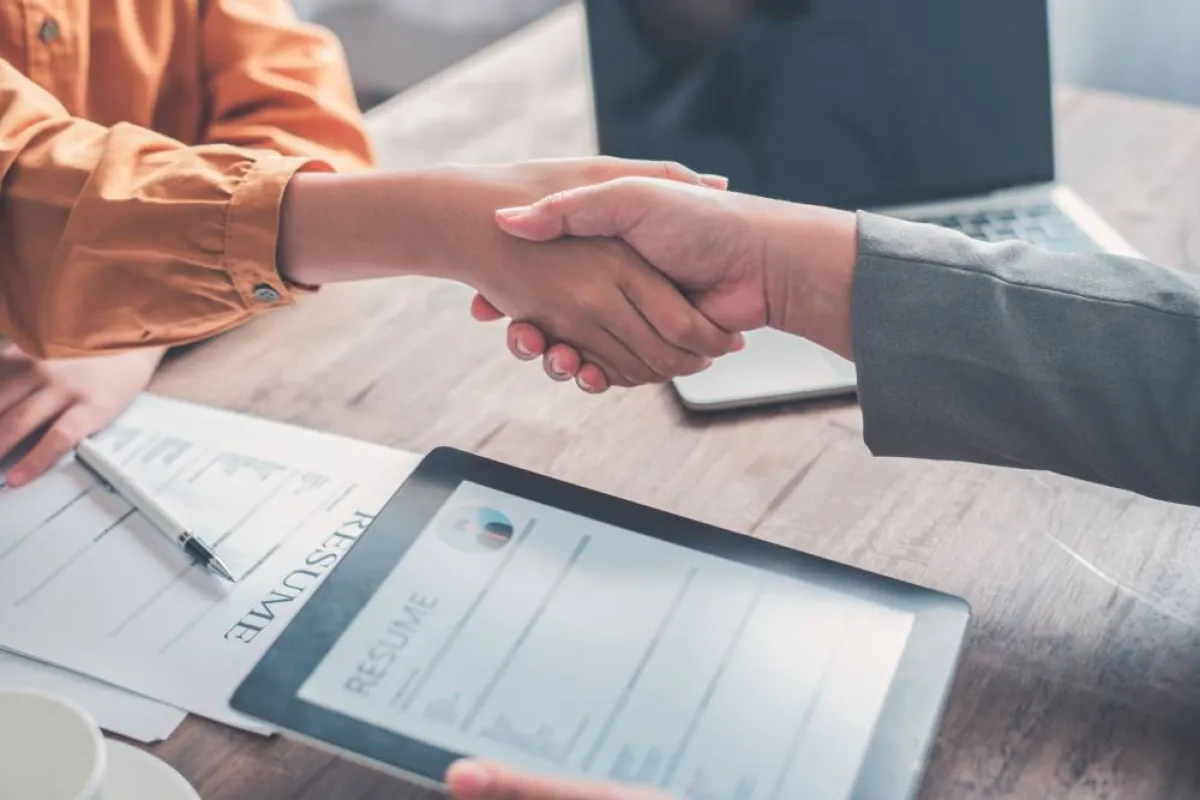 إعداد الموظّف لتسلّم مهامه