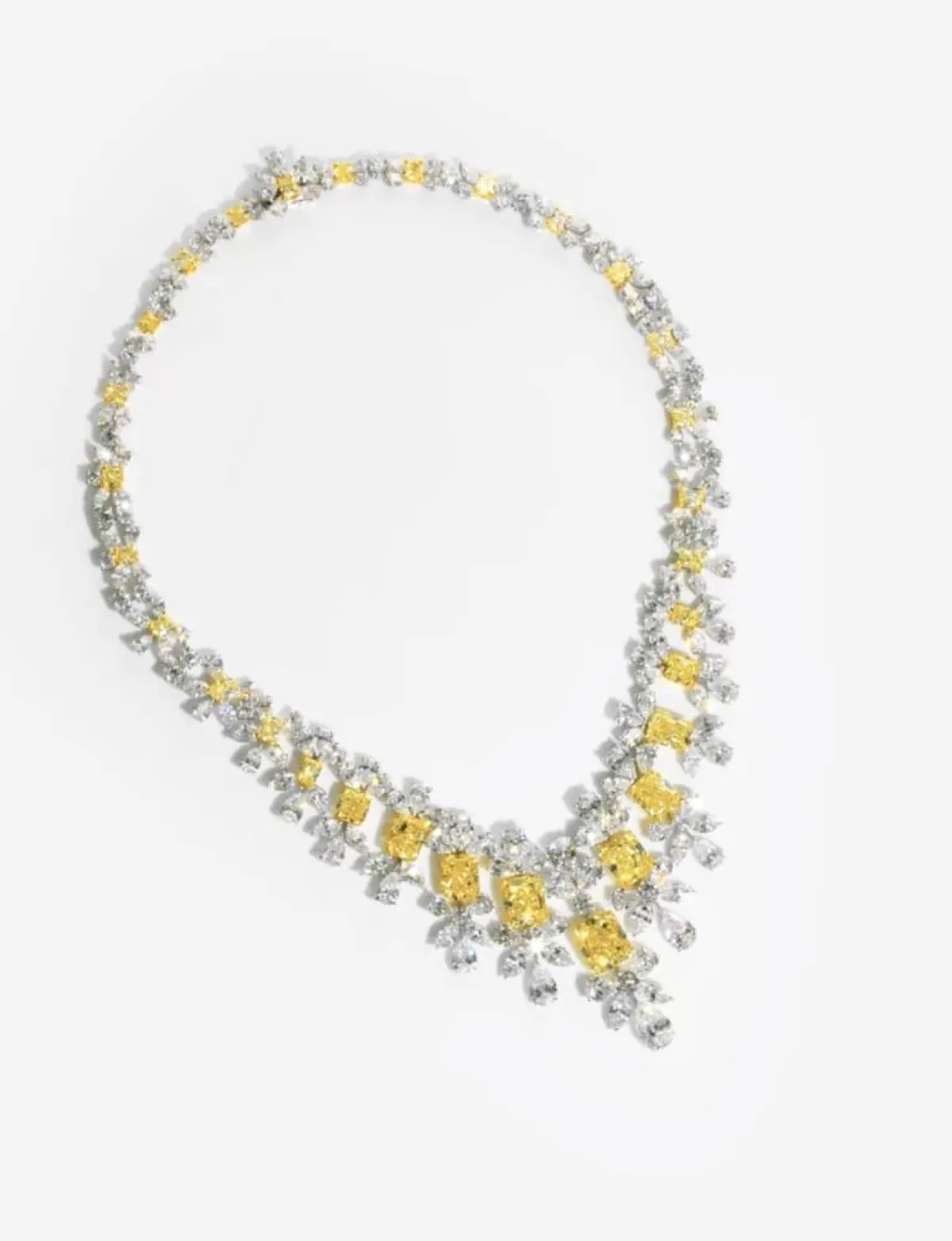 عقد الالماس الاصفر من غراف Graff