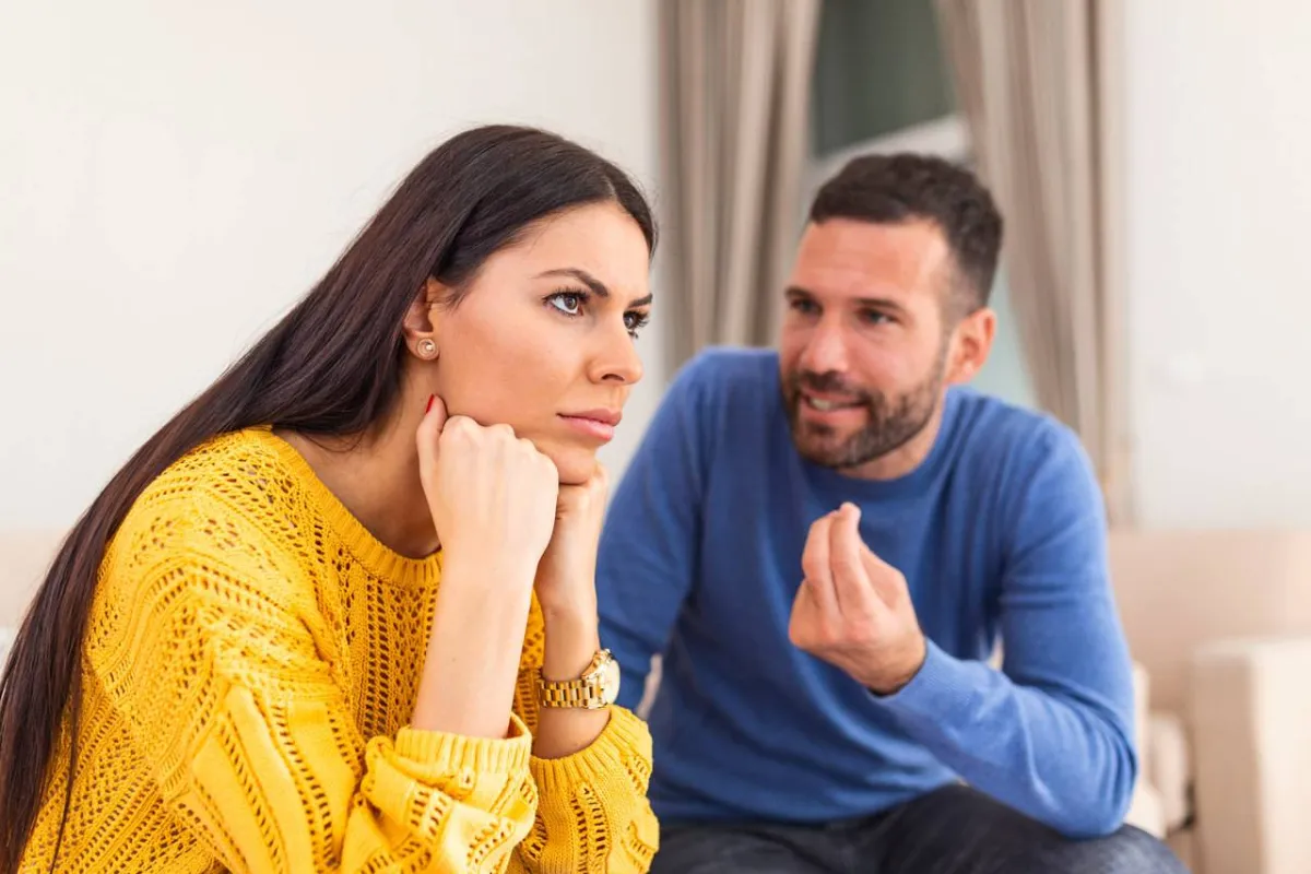 صورة لجدال الزوجين
