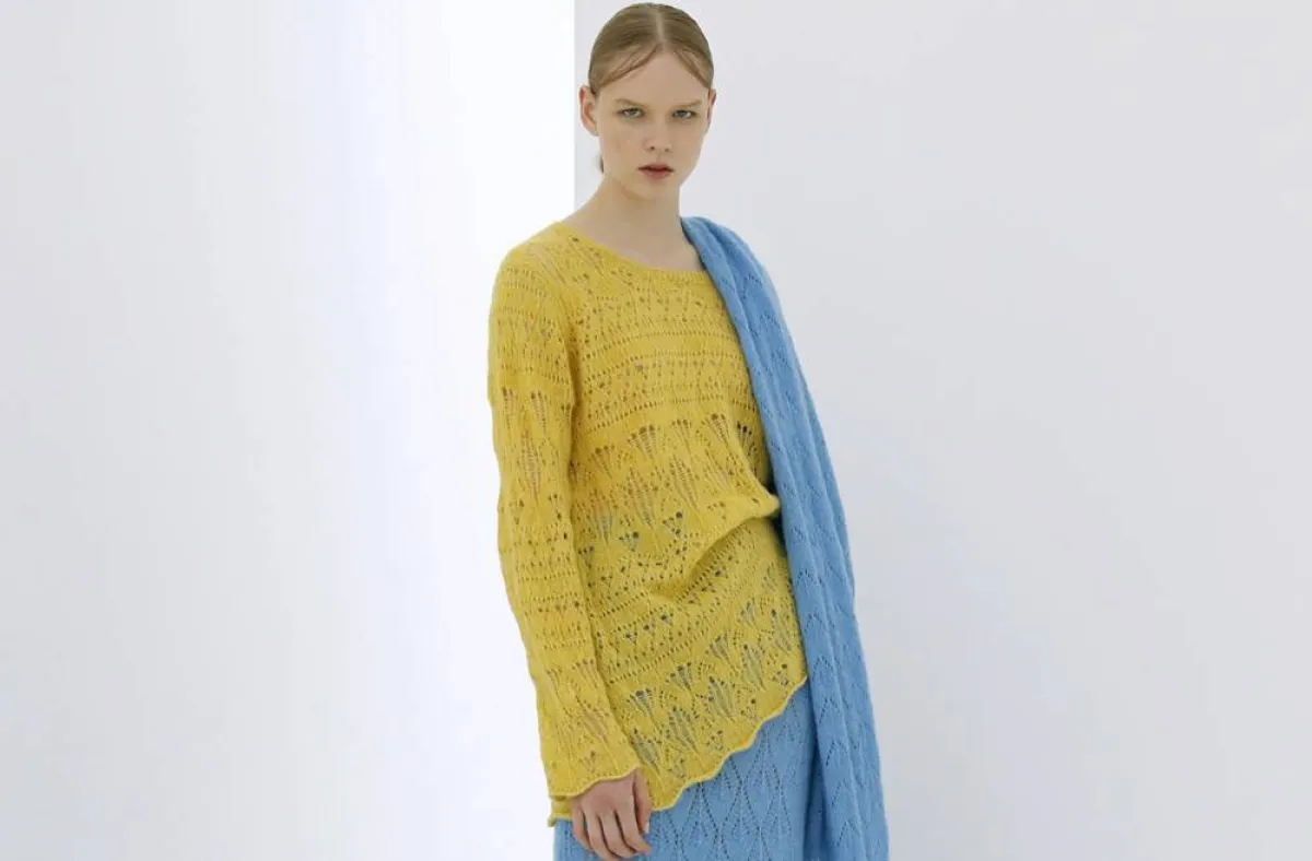 اللون الأصفر يتسلّل إلى مجموعات الشتاء