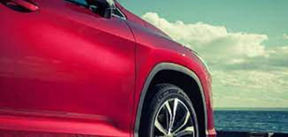 كيفية استخدام مكابح السيارة بطريقة صحيحة