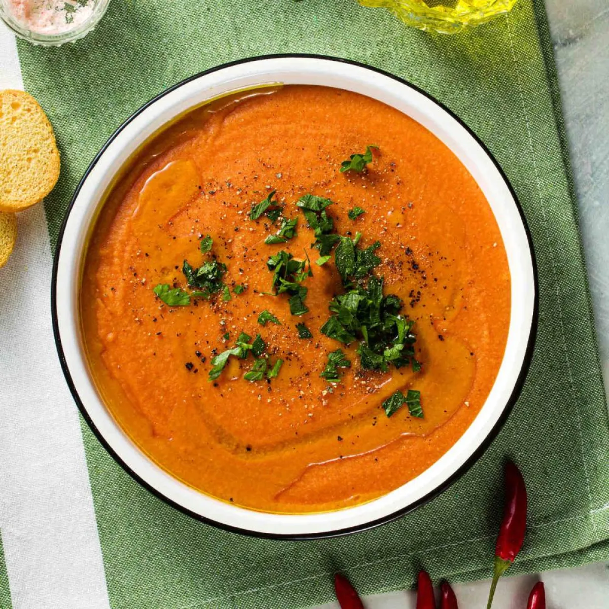 صورة لطبق شوربة العدس