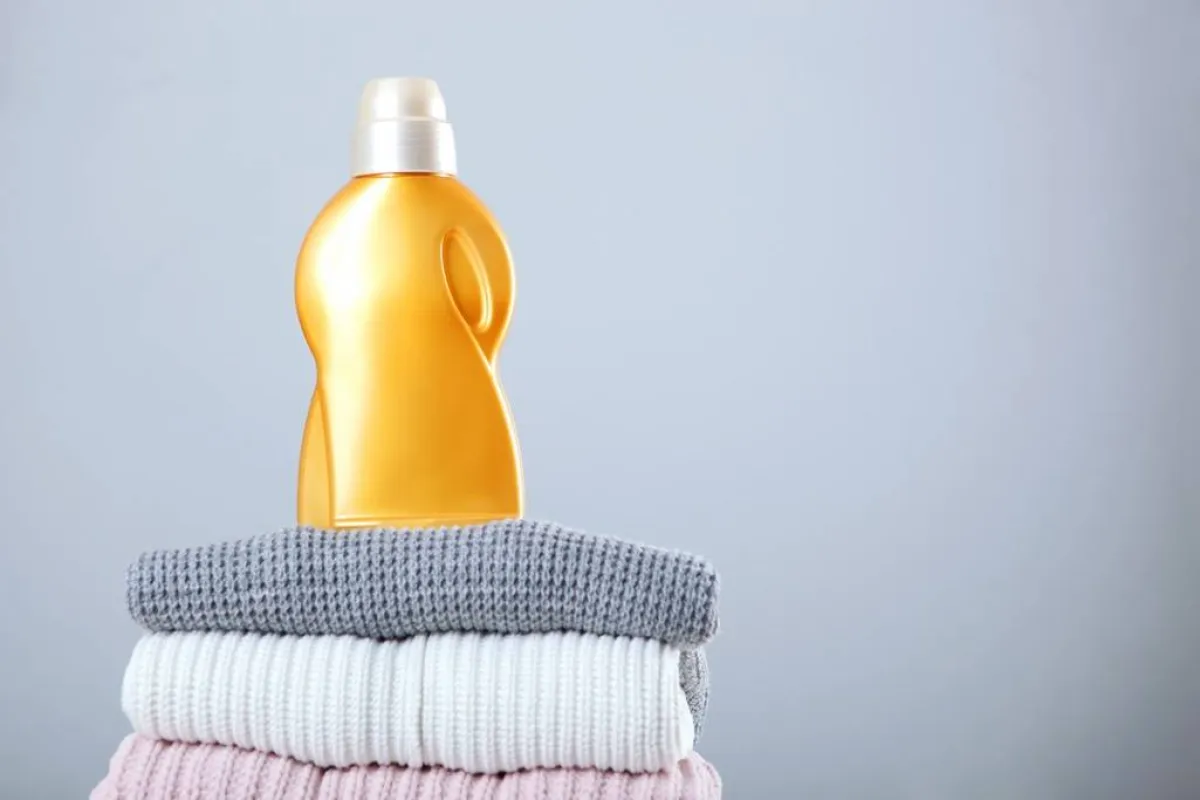 منظّف الغسيل السائل للعناية بالملابس الصوف