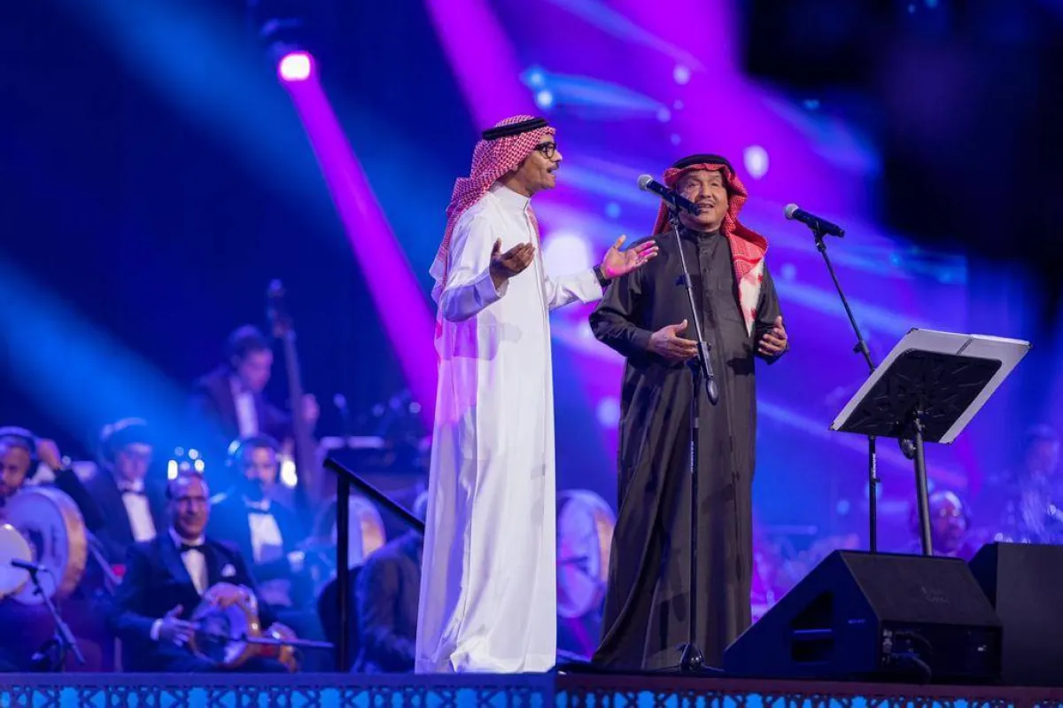 رابح صقر ومحمد عبده في موسم الرياض -الصورة من حساب موسم الرياض على تويتر