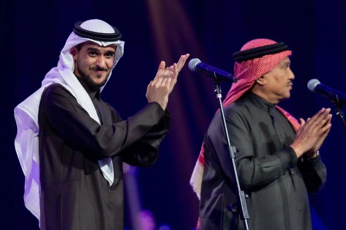 عايض يوسف ومحمد عبده -الصورة من حساب موسم الرياض على تويتر