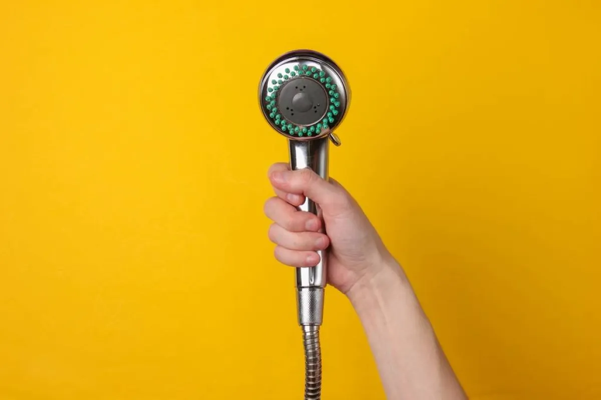 قد تنتج البقع الصدئة عن المياه