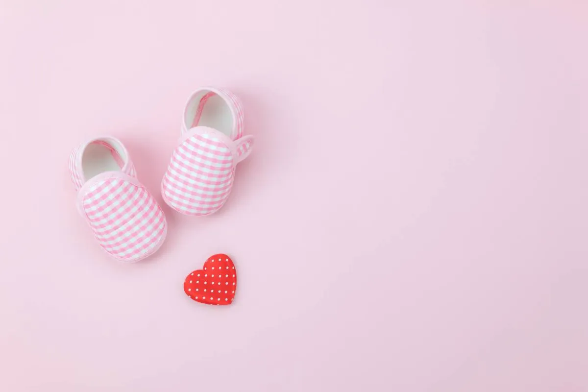 صورة حذاء لمولودة