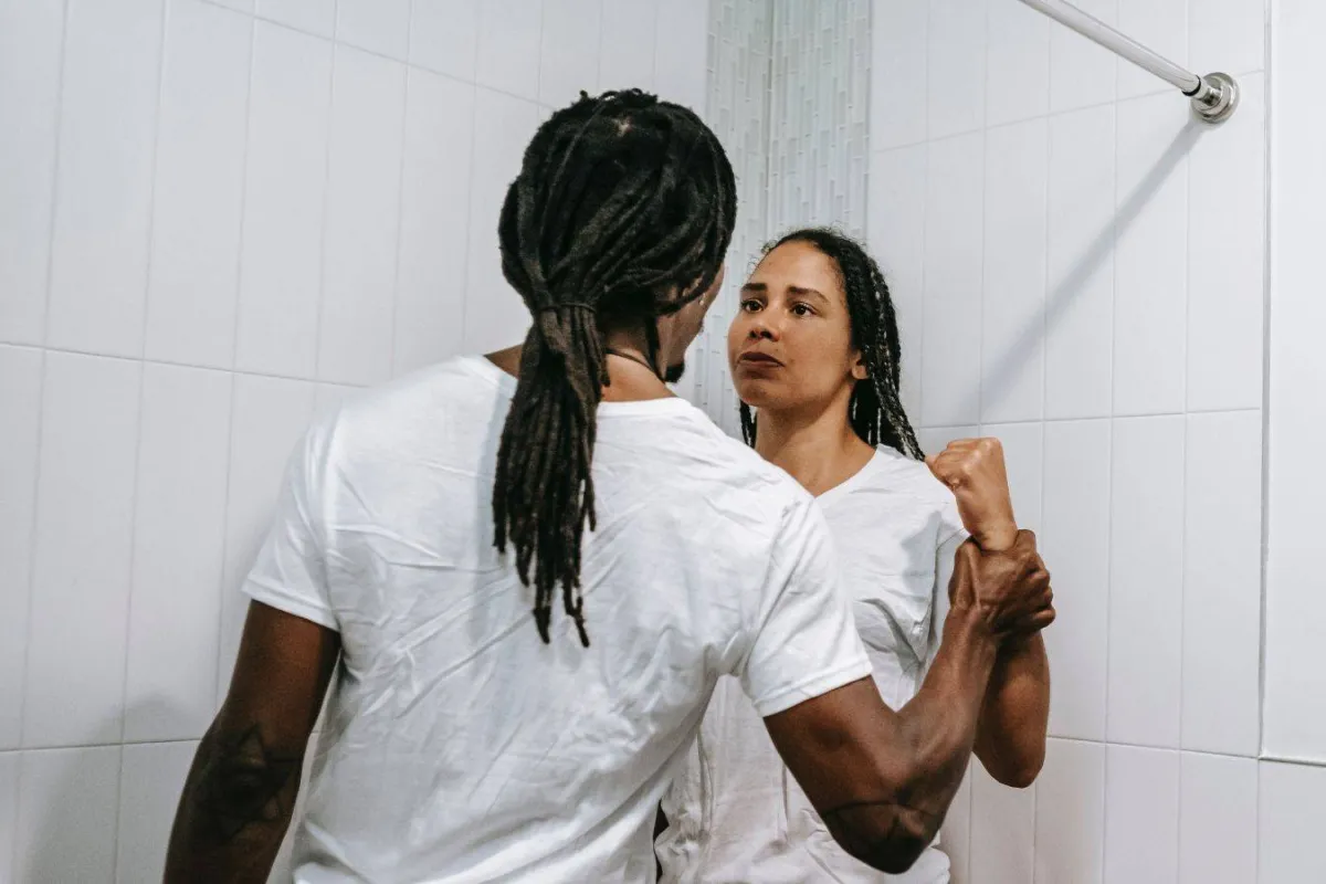 علامات الخطيب ذي الشخصية المتسلطة