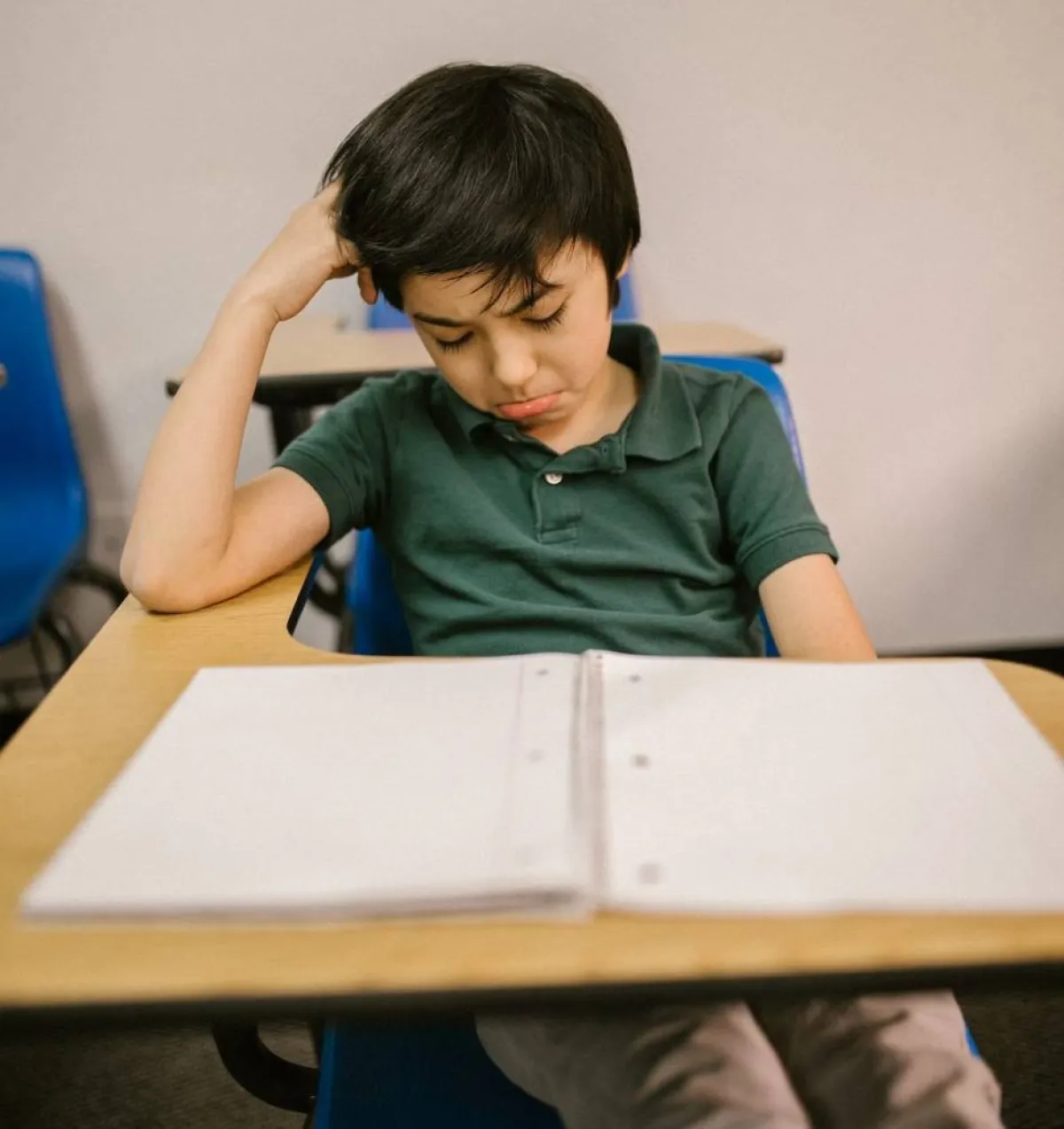 صورة لطفل تعرض للتنمر