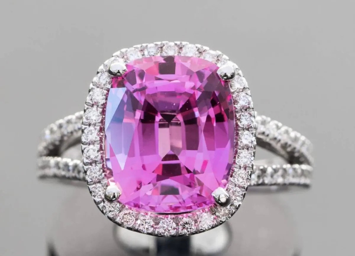 خاتم التوباز الوردي من Lilo diamonds