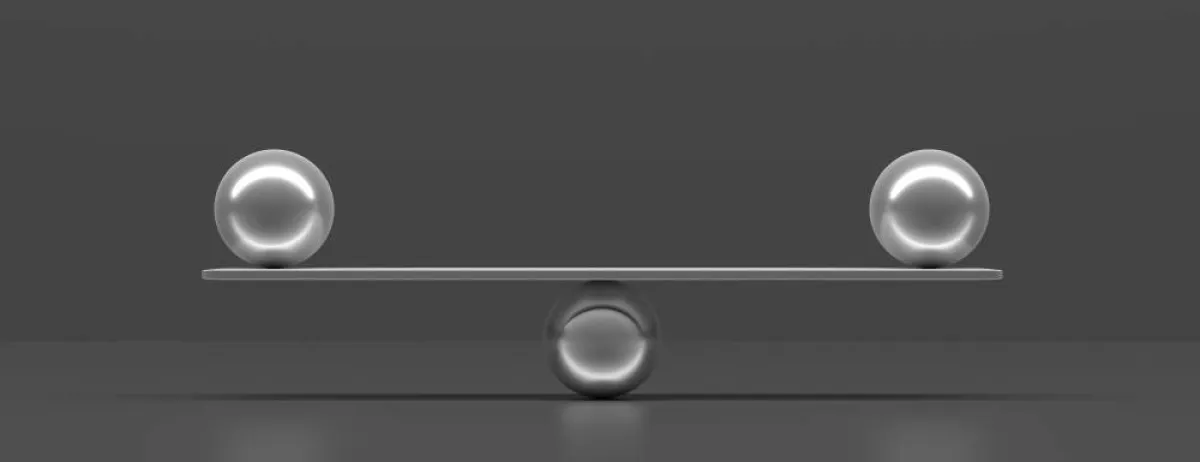 على القائد تحقيق التوازن بين صعوبة القرارات والتفاؤل