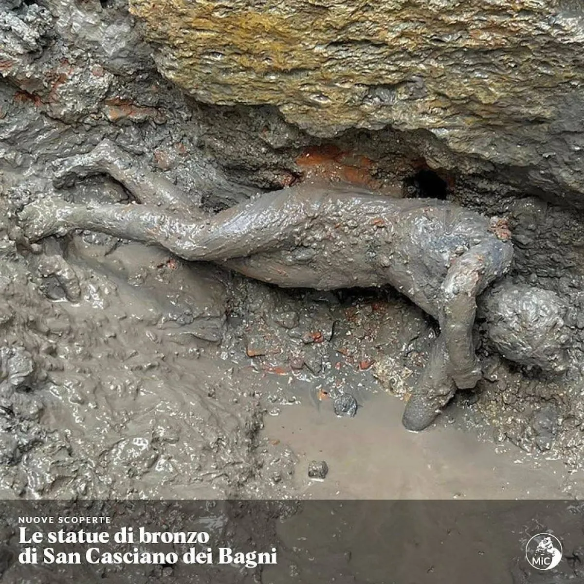  اكتشاف  تماثيل برونزية بإيطاليا تعود لأزمنة غابرة