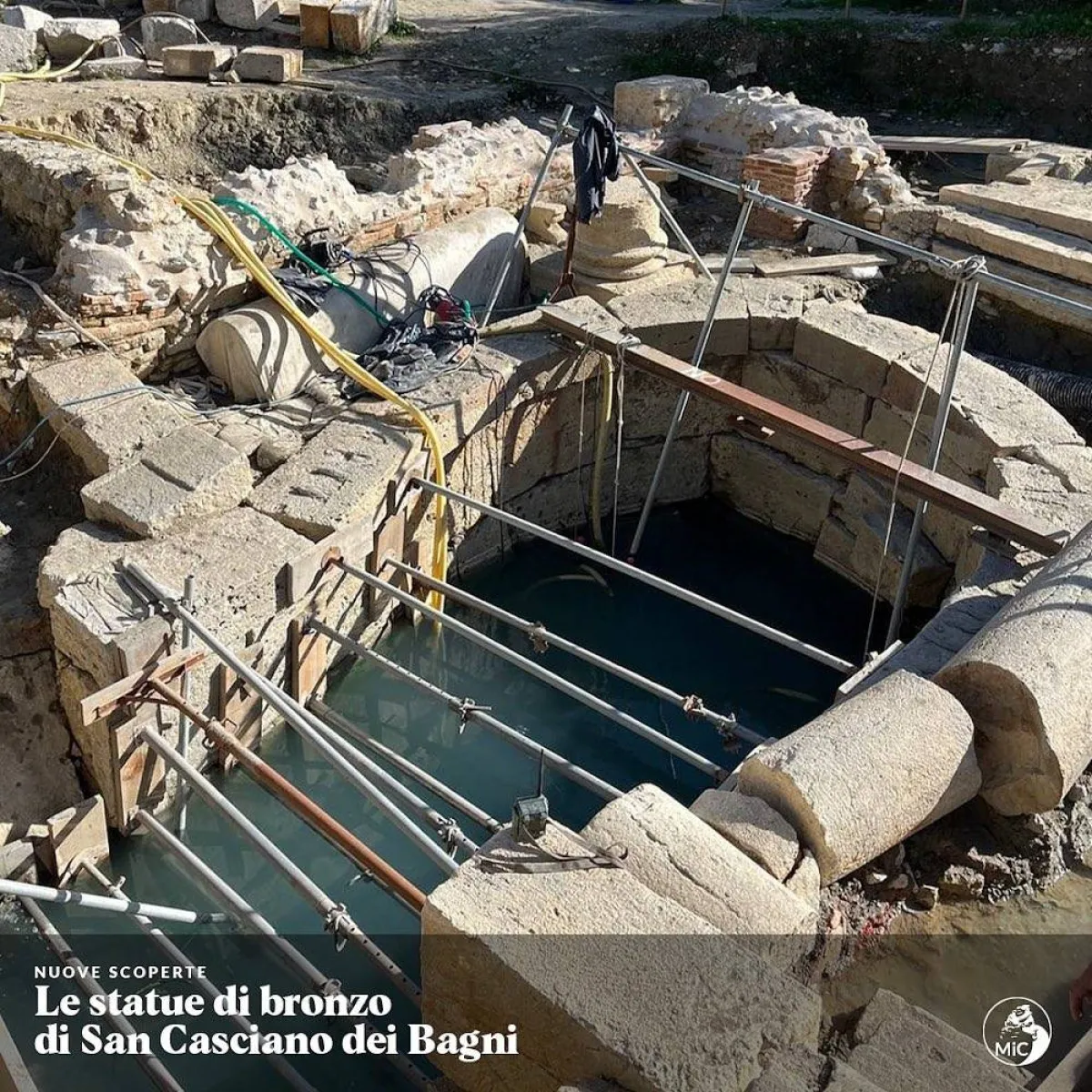  اكتشاف  تماثيل برونزية بإيطاليا تعود لأزمنة غابرة