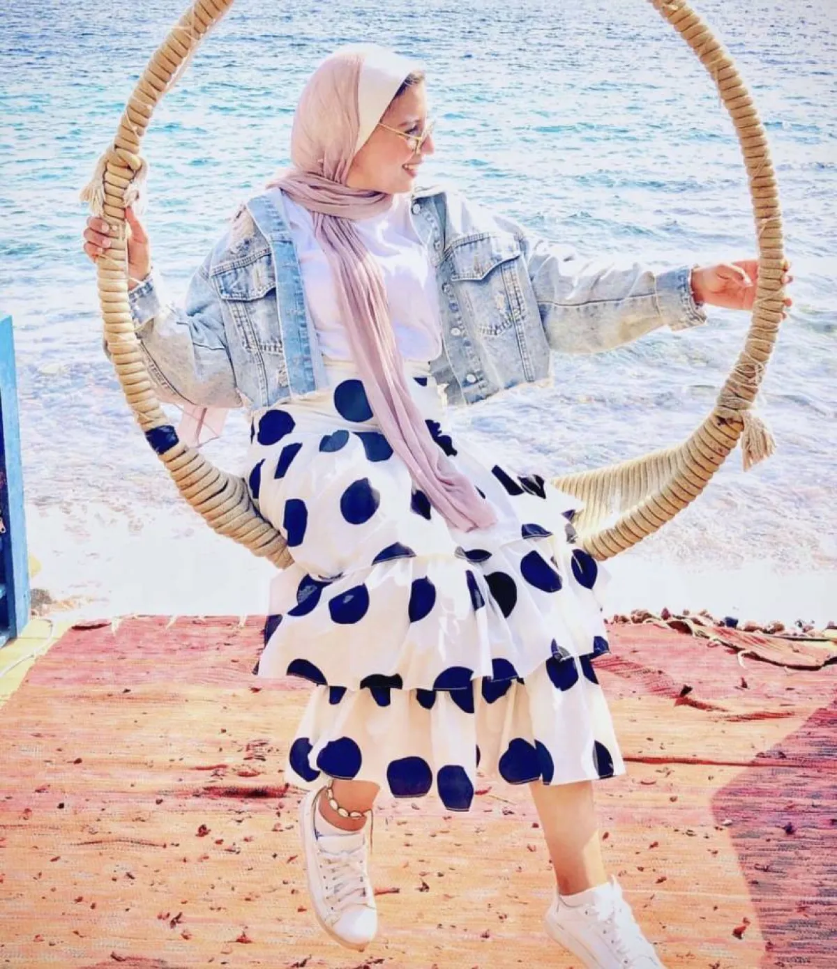 سارة ثروت باطلالة كاجوال