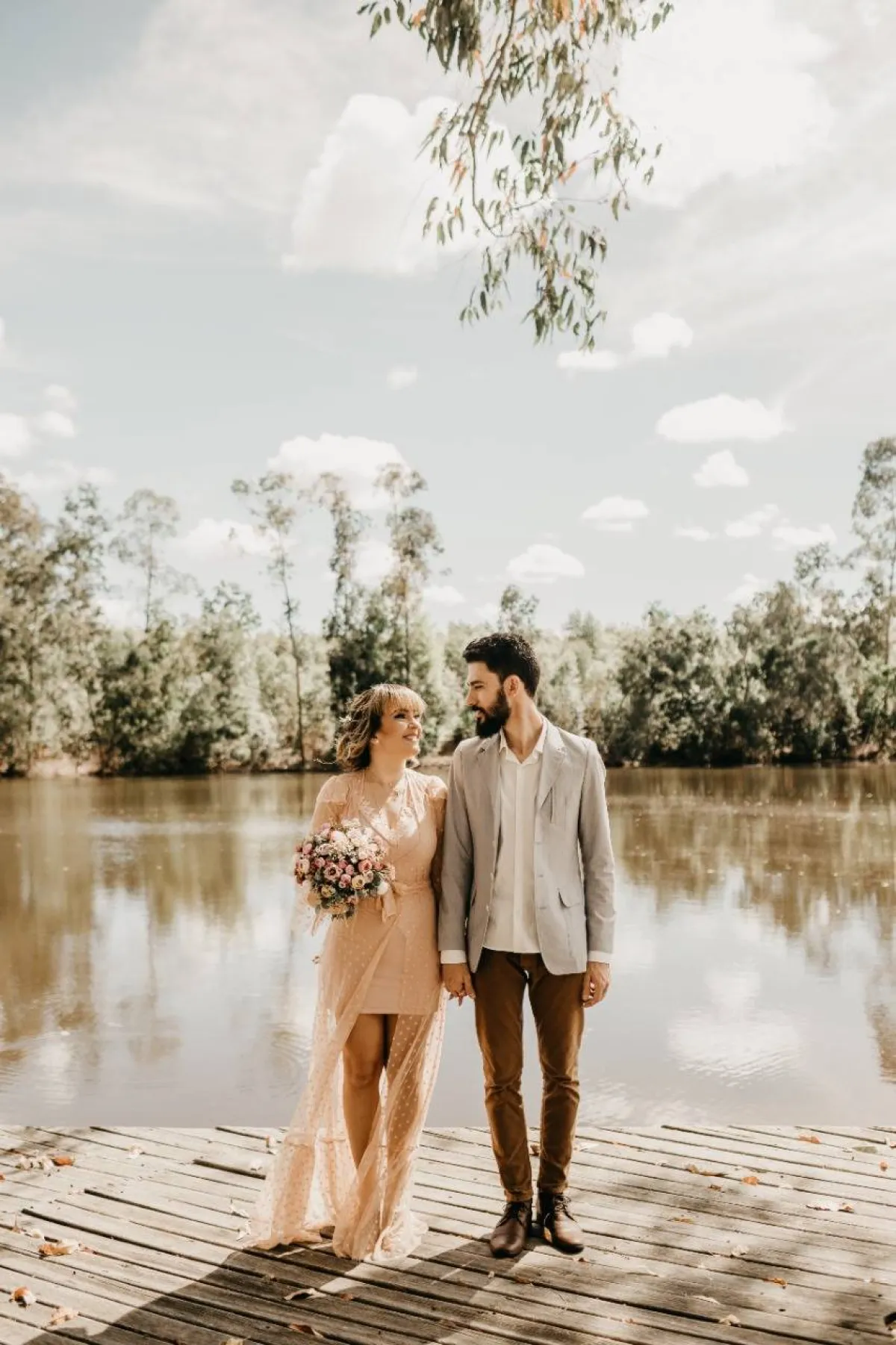 علامات الحب عند الفتاة