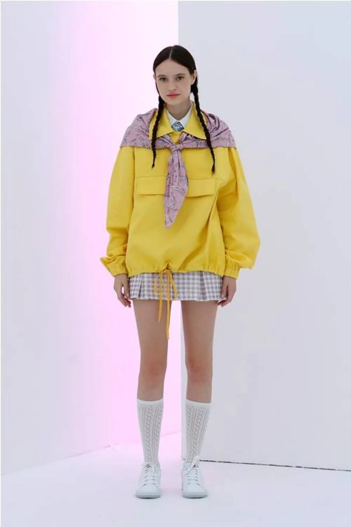 جاكيت رياضي لخريف 2022 من فون شوارتز Von Schwarz