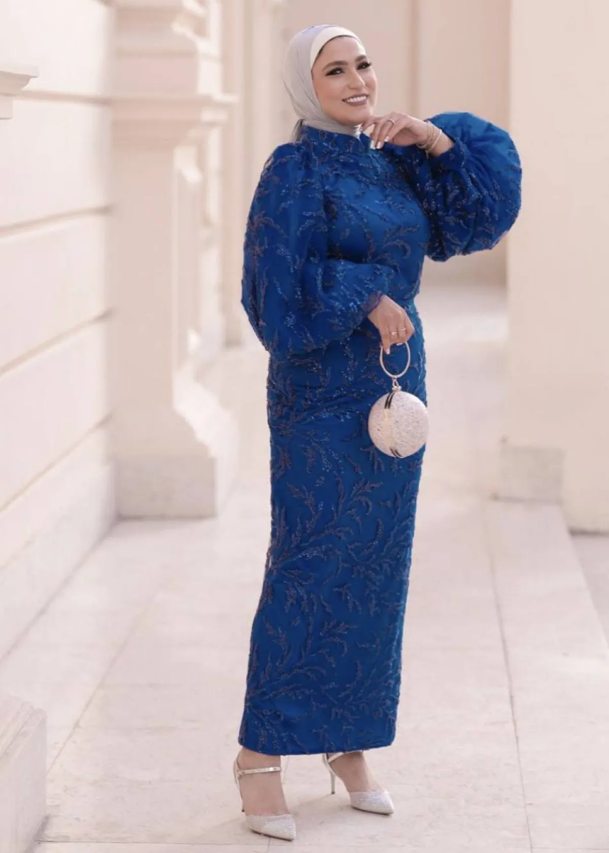 وفاء عز الدين باطلالة للسهرة