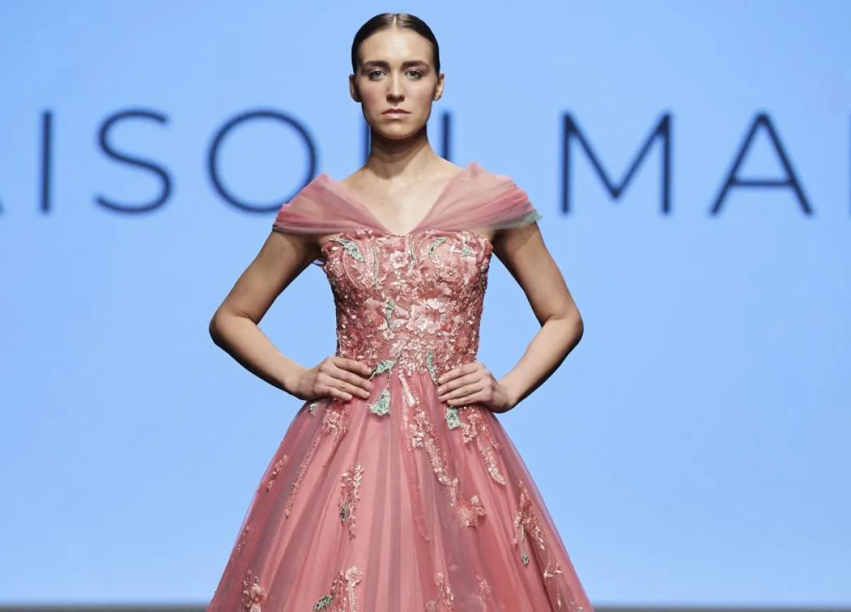 موديلات فساتين مطرّزة