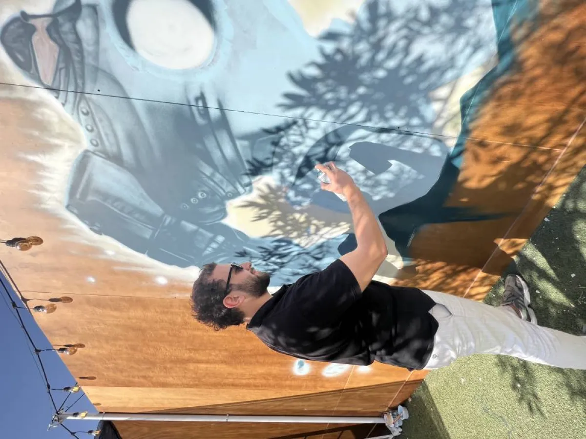 جدارية الفنان السوري وائل اسماعيل 