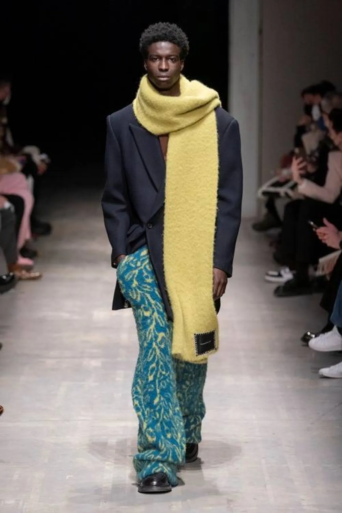 وشاح رجالي من فيديريكو سينا Federico Cina