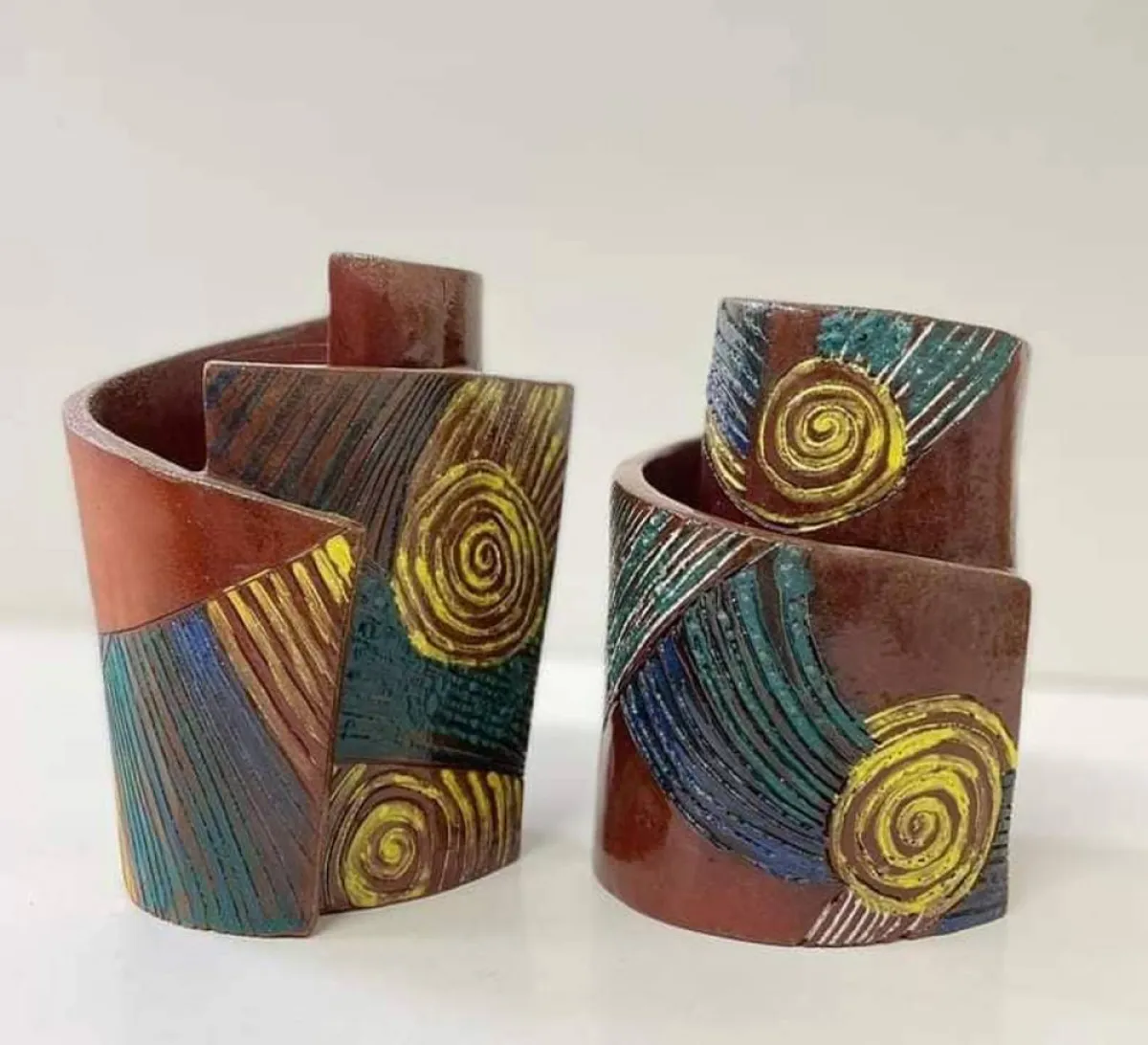 معارض «روحانيات بصرية وحواديت الأحجار الكريمة والمزهرية» بمركز الجزيرة للفنون 