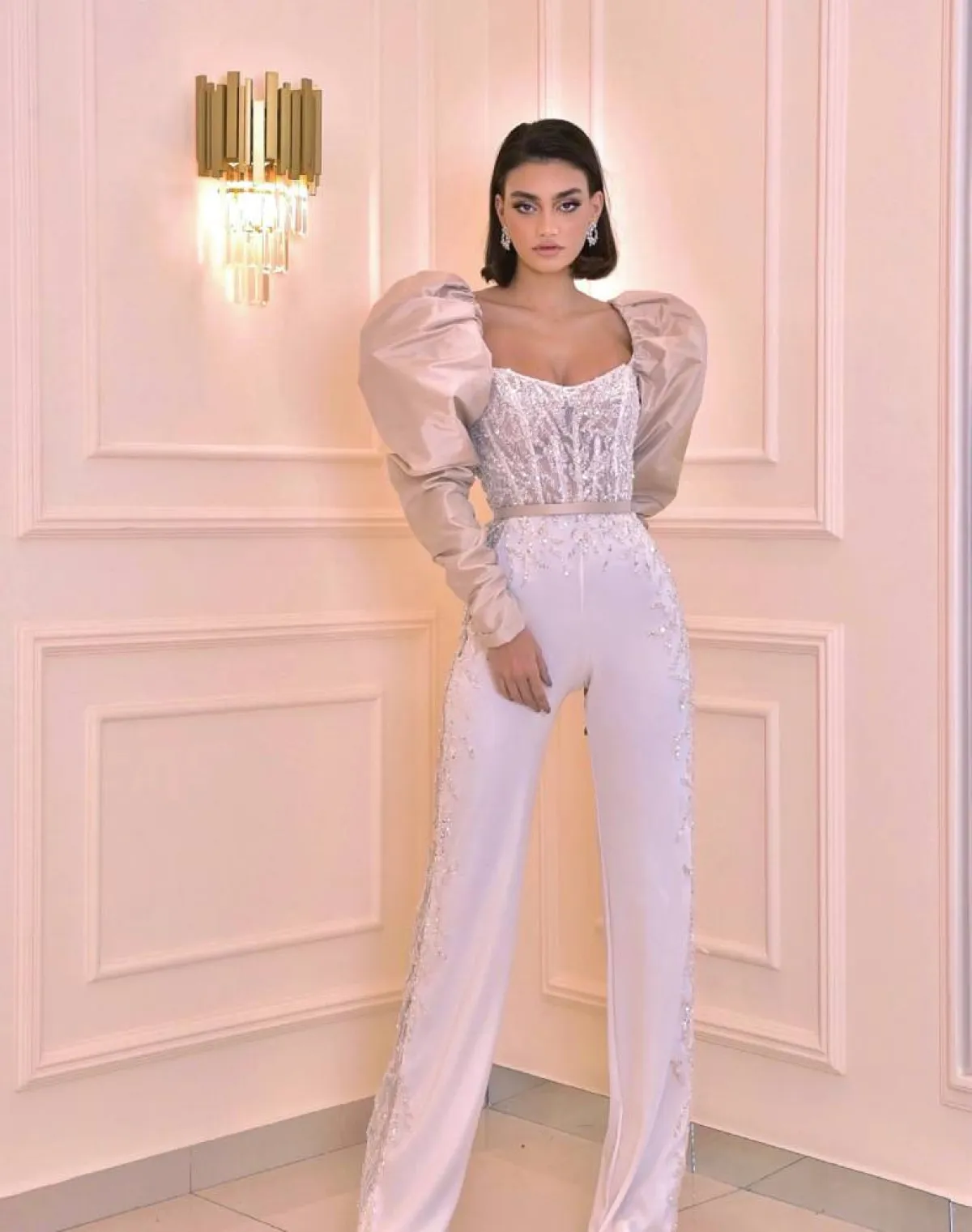 أزياء من تصميم المصممة ميرنا جوهري 