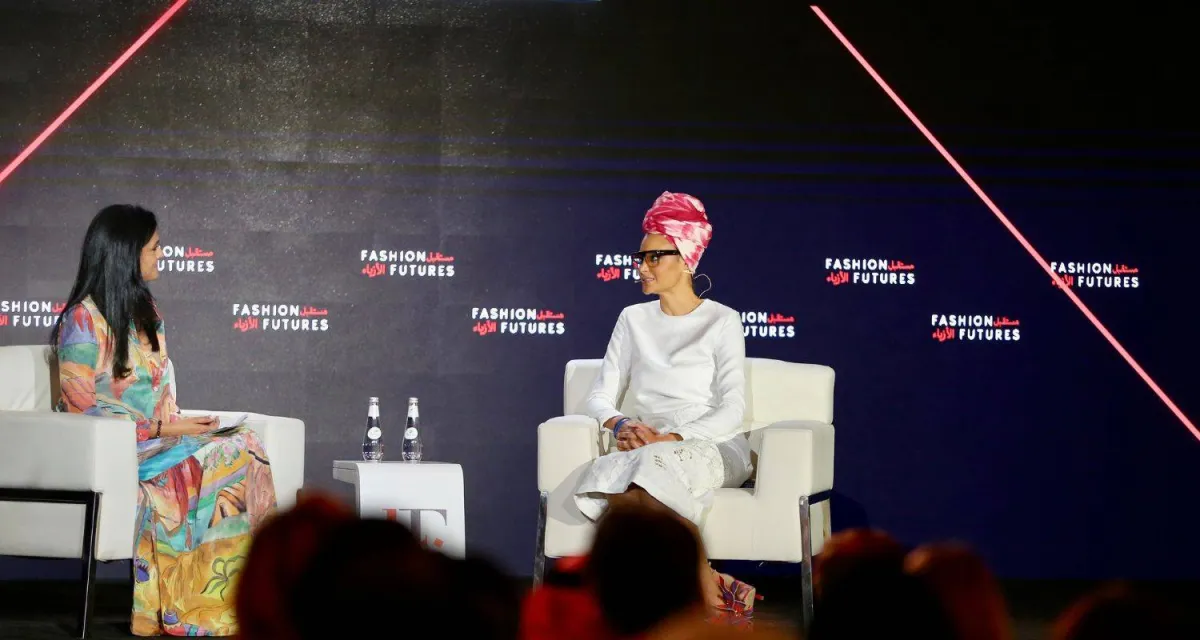 جلسة ستيلا جان، المصممة الإيطالية - الهايتية  