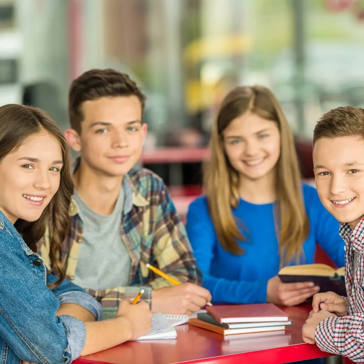 صورة تعبيرية عن الصحبة الاجتماعية