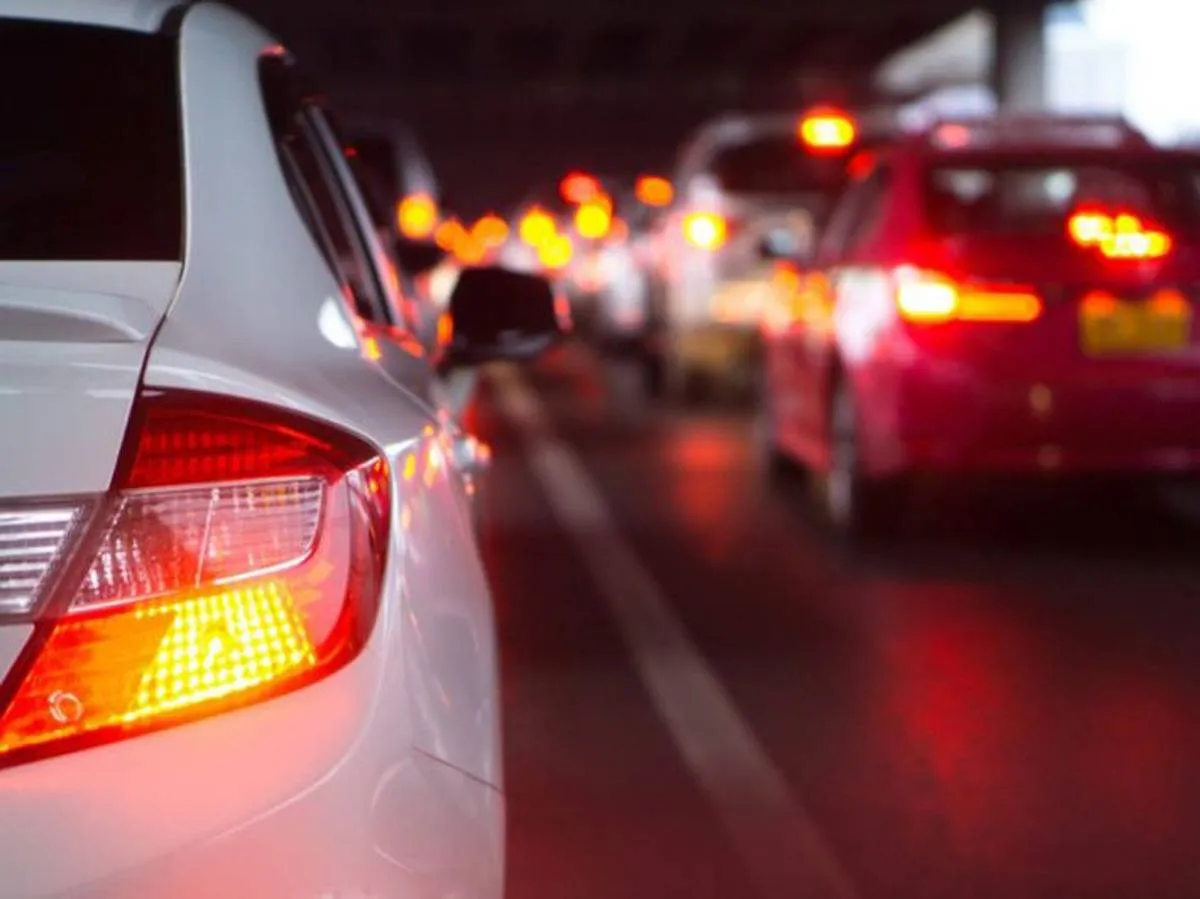 الأضواء في السيارة