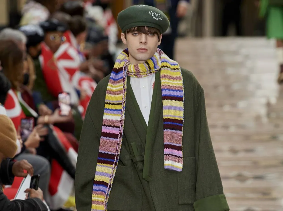 موديلات أوشحة رجالية لموسم الشتاء