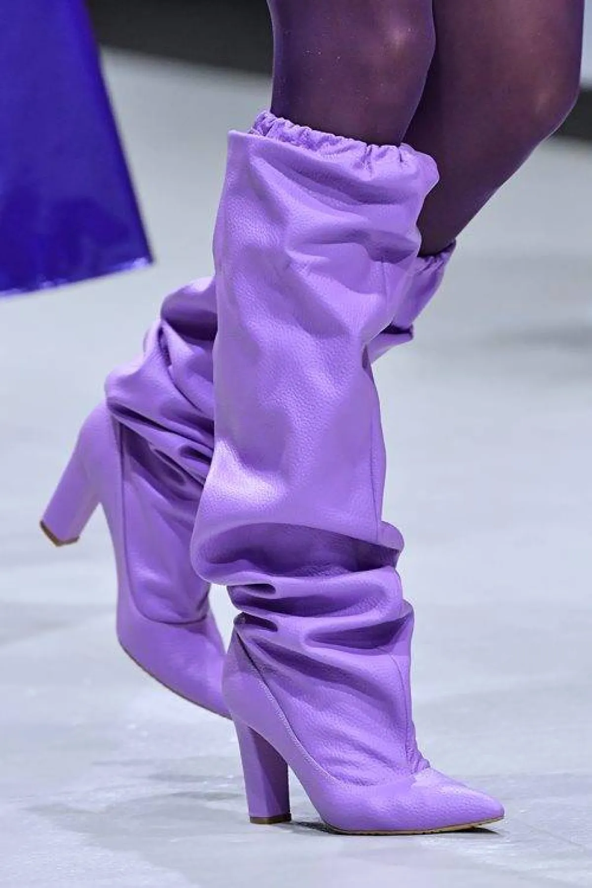 حذاء طويل الساق من عبود جمّال Aboud Jammal