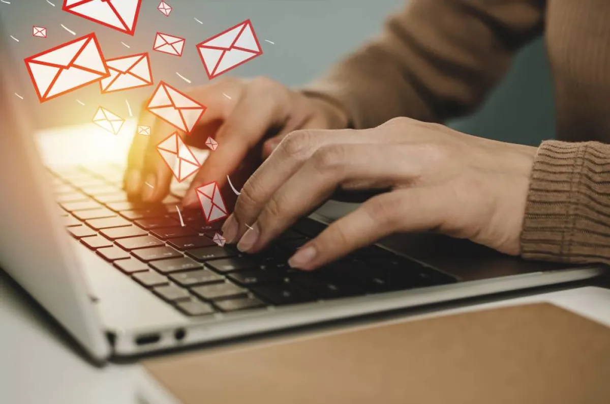 البريد الإلكتروني