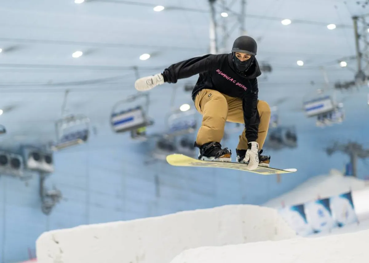 استضاف "سكي دبي" لـ 12 حدثًا وطنيًّا ودوليًّا للرياضات الثلجية. الصورة من مكتب دبي الإعلامي