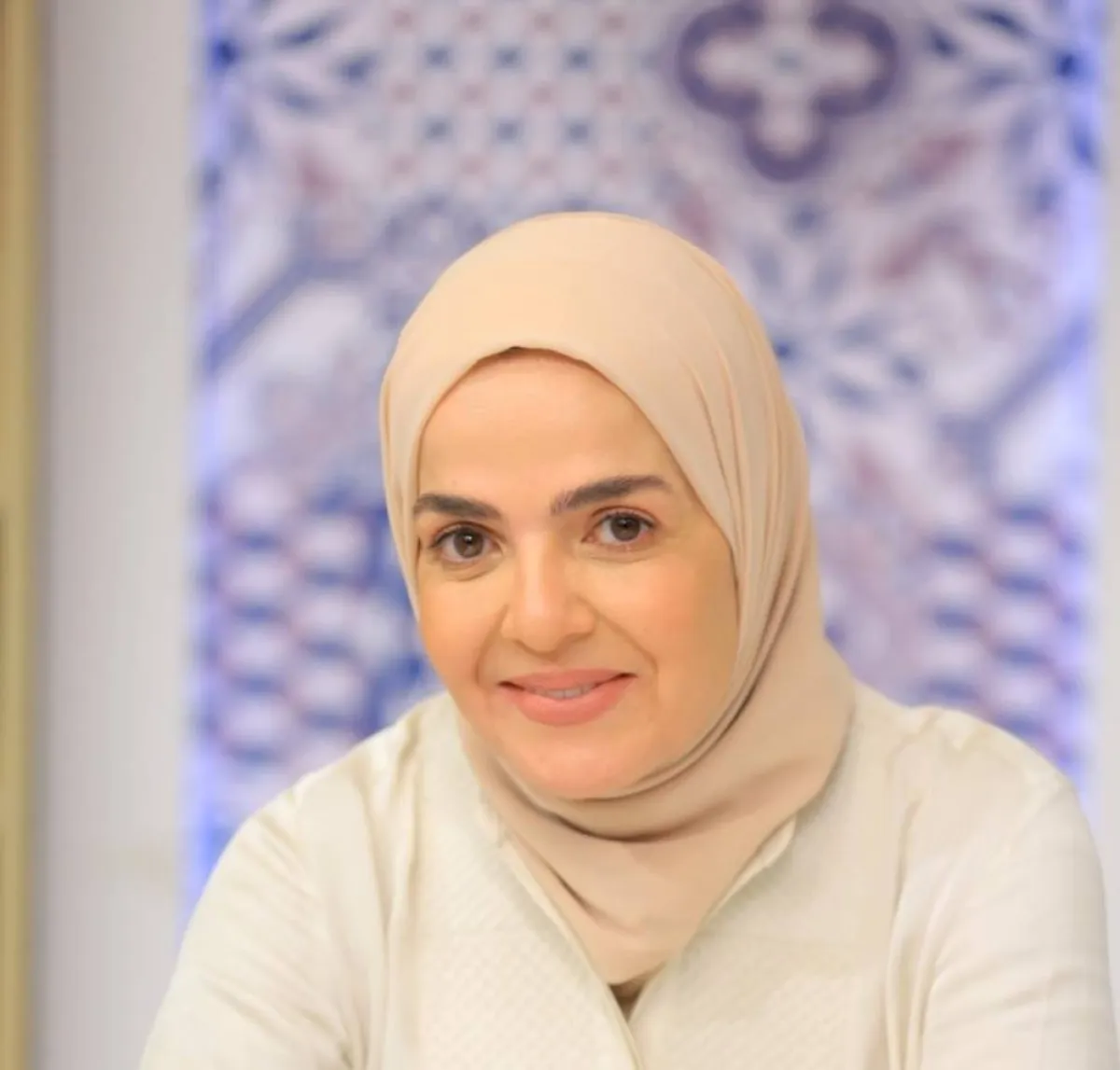 منى عبد الغني - الصورة من صفحتها الرسمية على الفيس بوك